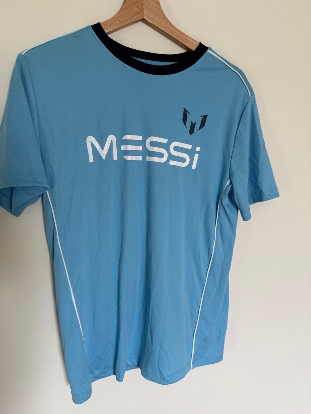 Messi Collection Youth Performance Soccer Shirt Blue Size Large (14/16) Athletic